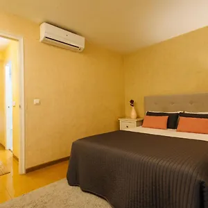 Pajaritos - Private Parking Included Apartamento