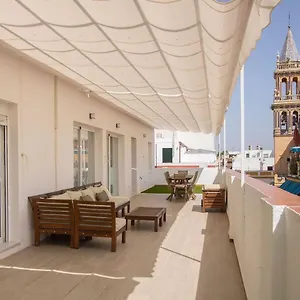 Triana Deluxe Skyview Apartamento